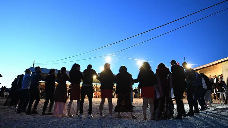 Şok eden yasak! Tamamen yasaklandı! O muhtardan gelen yasak vatandaşların ağzını açık bıraktırdı: Medeniyet çizgisi ortadan kalktı