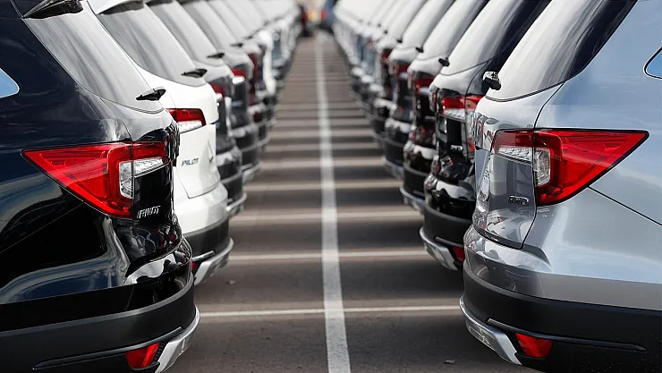 Arabasını satacak olanlara kötü haber geldi: 1 Ocak'a kadar yasaklandı! Artık bunu yapamayacaksınız