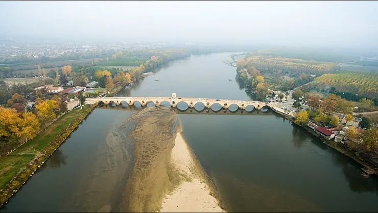 Edirne için su seviyelerinde alarm veriliyor! Meriç Nehri'nde kuraklık yaşanıyor!