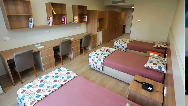 Öğrenciler evlere dönüyor! Yurt fiyatları yüzde 100 zamlandı: Rakamlar okumaktan vaz geçirtiyor