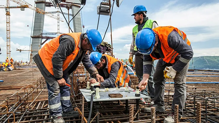 Taşeron işçilere kadro düzenlemesi: 900 bine yakın işçi kadroya geçti! Torba Yasasında neler var?