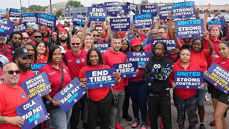 Tarihi Grev Üç Büyük Otomobil Üreticisini Sert Vurdu