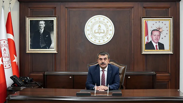 Bakan Tekin'den Türkiye geneli tüm okullarda 4 gün okul 3 gün tatil açıklaması: Milyonlarca öğrenciyi ilgilendiren açıklama