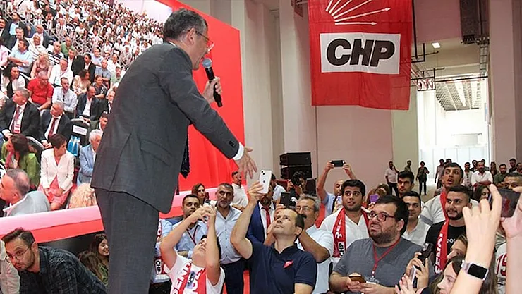 CHP Kongresi'nde Kim Kazanır?