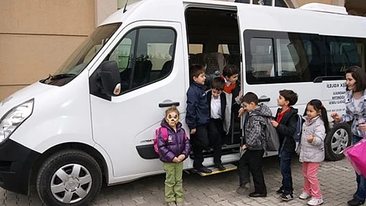 Okul servisi ücretleri tırmanırken, veliler hangi seçeneği tercih etmeli? Korsan Taşımacılık artıyor