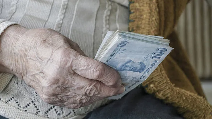 2024 Ocak Ayında Emekli Maaşlarına Beklenen Büyük Artış