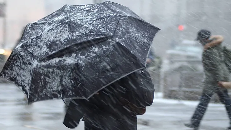 Türkiye'nin Yağış Rekoru: Barajlar Doldu, Hava Durumu Sürprizlere Gebe