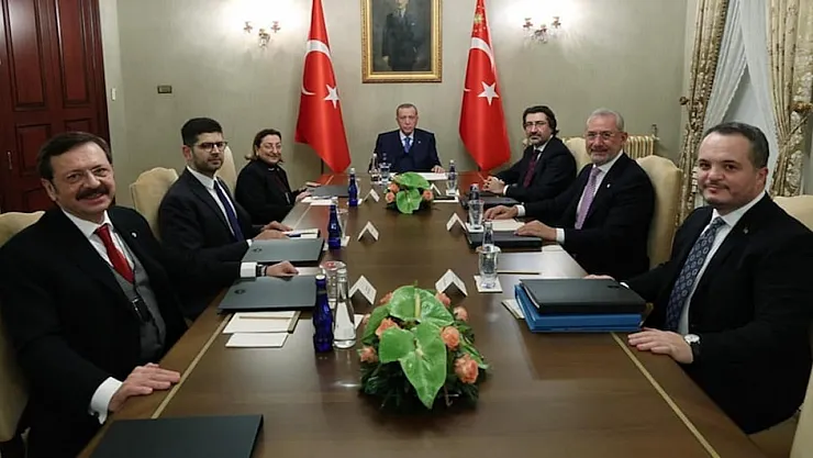 Türkiye Varlık Fonu'nun Yükselen Borcu ve Artan Kârı: Çelişkiler ve Fırsatlar