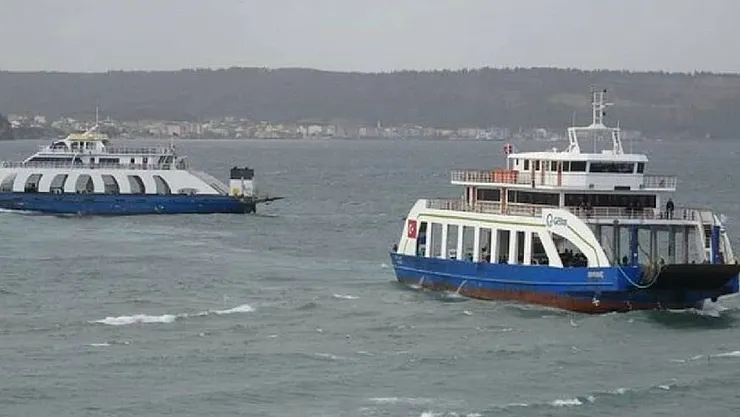 Çanakkale-Eceabat Feribot Seferlerinde Fırtına Engeli