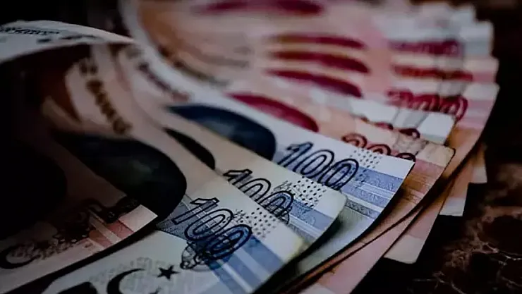 Türkiye'de Emekli Maaşları ve Ekonomi Yeniden Şekilleniyor: Cevdet Yılmaz'dan Çığır Açan Açıklamalar