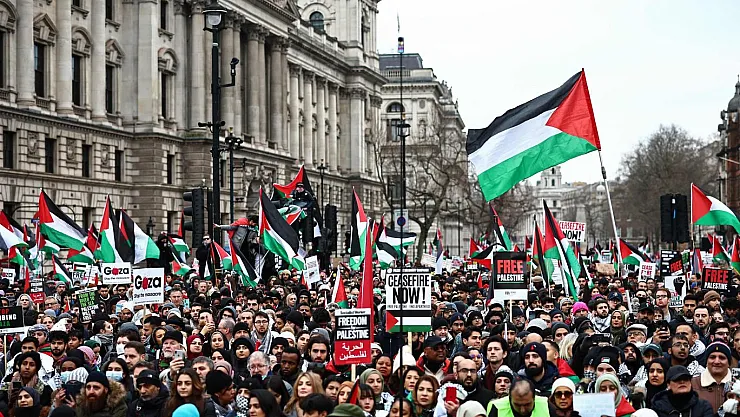 Londra ve Dublin'de Filistin'e Destek Büyüyor Ateşkes İçin Çağrılar Yankılanıyor
