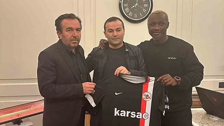 İbrahim Yattara'nın Sürpriz Transferi 43 Yaşında Top Koşturmaya Devam