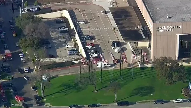 Lakewood Kilisesi'nde Dehşet: Pazar Ayini Öncesi Silahlı Saldırı!