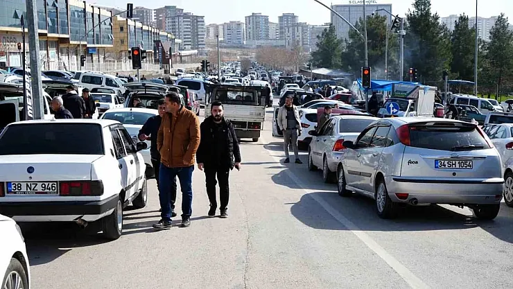 Gaziantep'te İkinci El Oto Pazarında Fiyatlar Tavan Yaptı: Alıcı Var, Alım Yok!