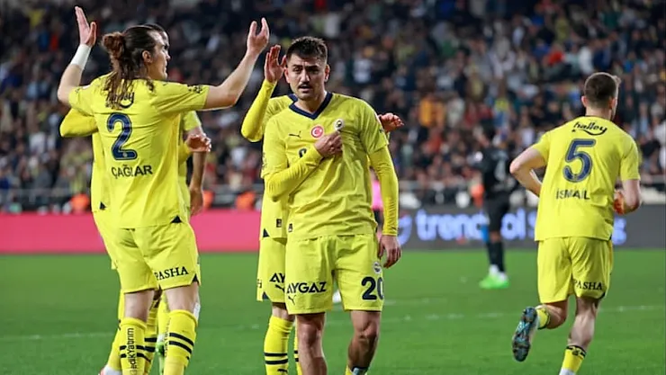 Fenerbahçe, Trendyol Süper Lig'de Deplasman Rekorlarına Göz Dikiyor