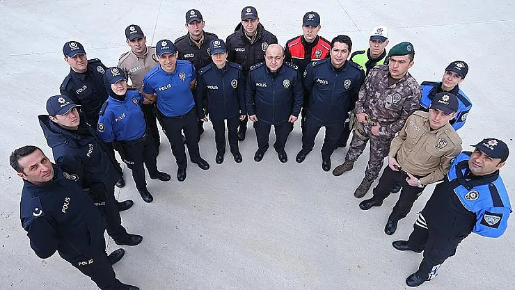 Polis Kıyafetlerinde Devrim: Yeni Yönetmelik Detayları