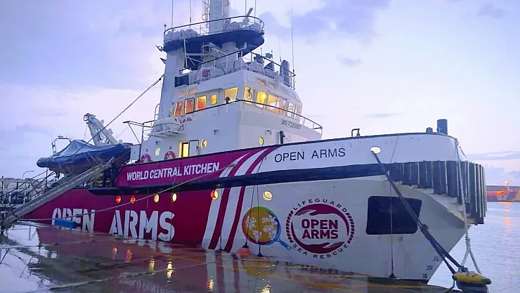Open Arms: Gazze'ye Umut Taşıyan Yardım Gemisi Yola Çıkıyor