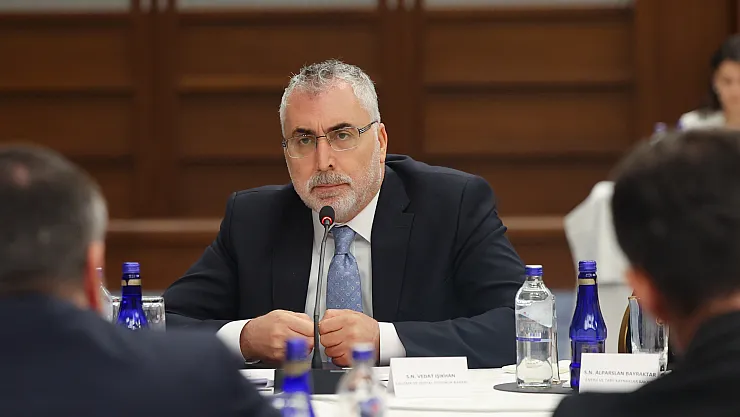 Maaşlarda azalma olacak! Bakan Işıkhan duyurdu