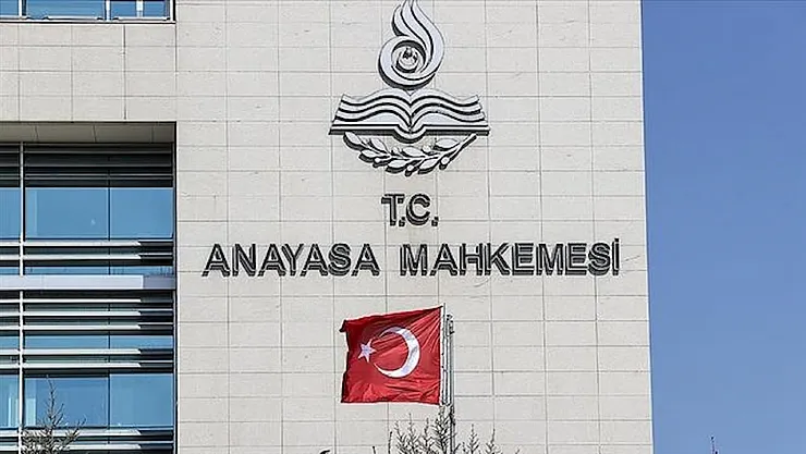 Anayasa Mahkemesi, Toplu Sözleşme İkramiyesindeki Ayrımcı Kuralı İptal Etti