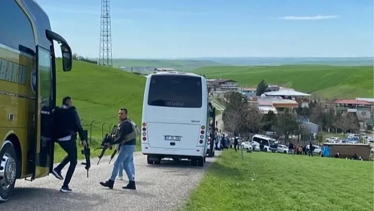 Taşlı sopalı seçim kavgası! Ölü ve çok sayıda yaralı var