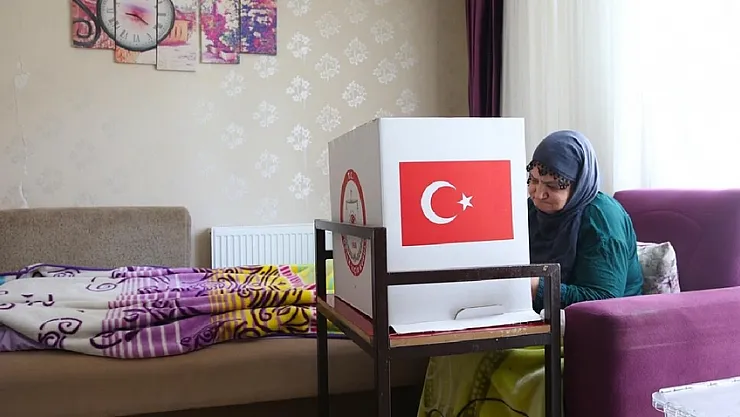 Son dakika toplu oy mu kullandırıldı! Seyyar seçmen aracı: Kritik açıklama yapıldı