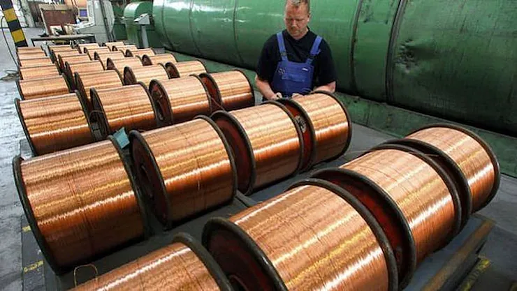 Bakır Vadeli İşlemlerinin Yükselişi: Çin'den Gelen Güçlü Ekonomik Verilerin Etkisi