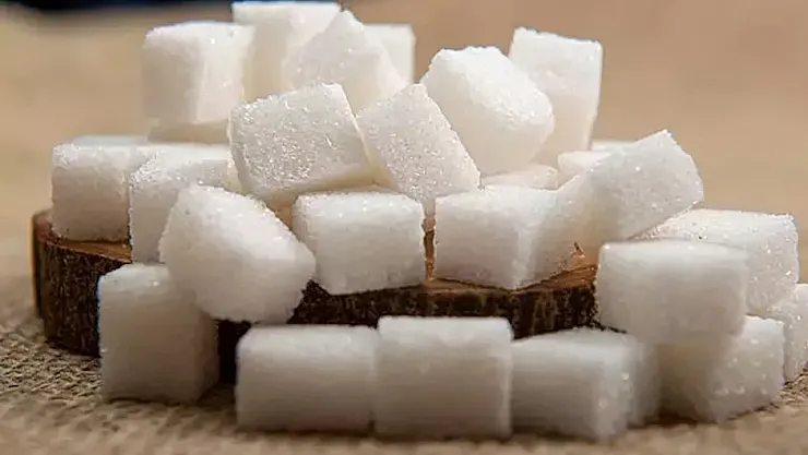 Ham Şeker Fiyatlarında Tarihi Zirve: Küresel Arz Endişeleri ve Etkileri