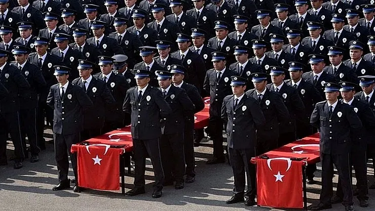 Polis olmak isteyenlere müjde! POMEM 7.500 polis alımı: Resmi Gazete'de yayımlandı