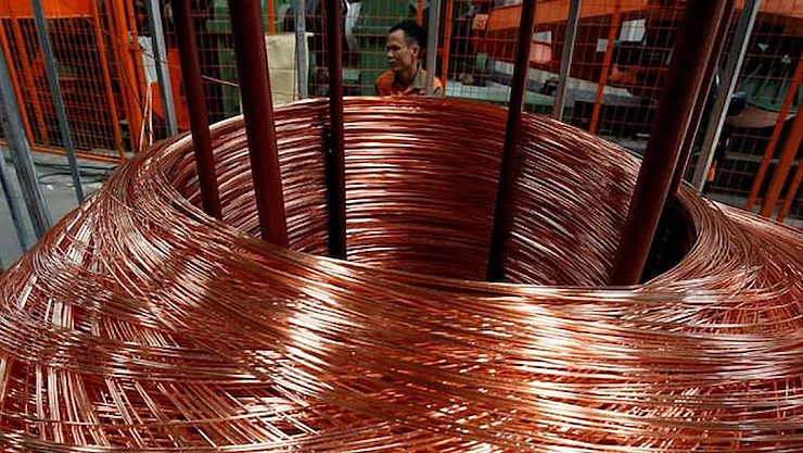 Bakır Fiyatlarında Tarihi Yükseliş: Doların Zayıflığı ve Arz Risklerinin Oluşturduğu Fırtına