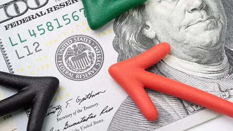 Faiz İndirimi Beklentileri ve ABD Doları Baskısı Karşı Karşıya