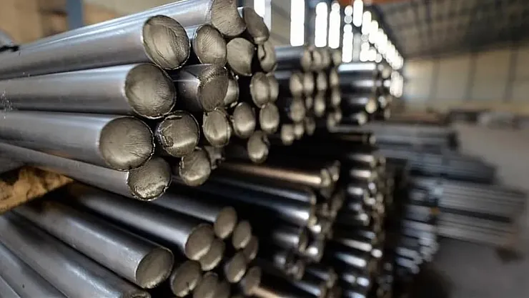 Çelik Vadeli İşlemleri 4 Yılın En Düşük Seviyesine İndi