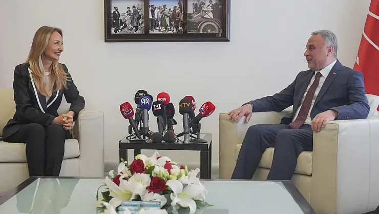 AKP ve CHP Heyetleri Bayramda Buluştu: İsrail ile Ticaret Kısıtlamaları Masada