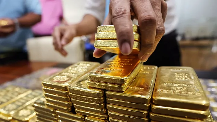 Altın ve Gümüş Fiyatlarında Uçuş Bekleniyor: 3 Bin Dolar ve 30 Dolar Ufukta!