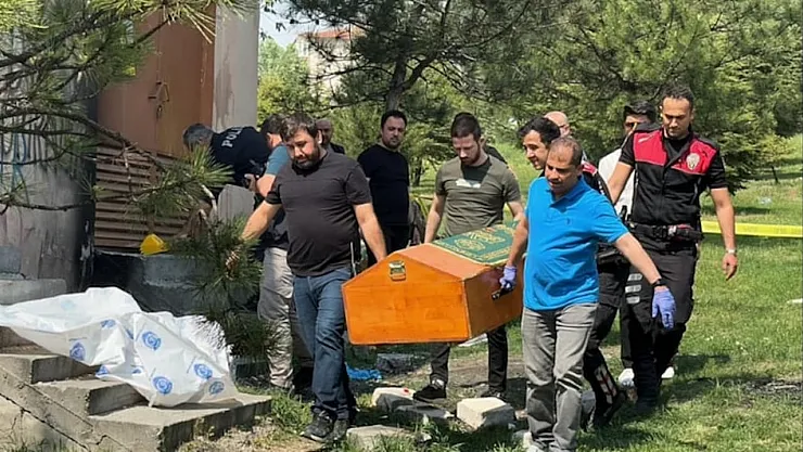 Edirne'de Boşanma Aşamasındaki 22 Yaşındaki Kadın Canice Öldürüldü!