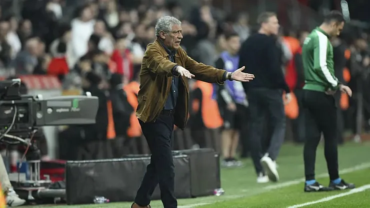 Beşiktaş'ta Dönem Sonu: Fernando Santos ile Yollar Ayrıldı, Serdar Topraktepe Teknik Direktörlük Koltuğuna Oturuyor