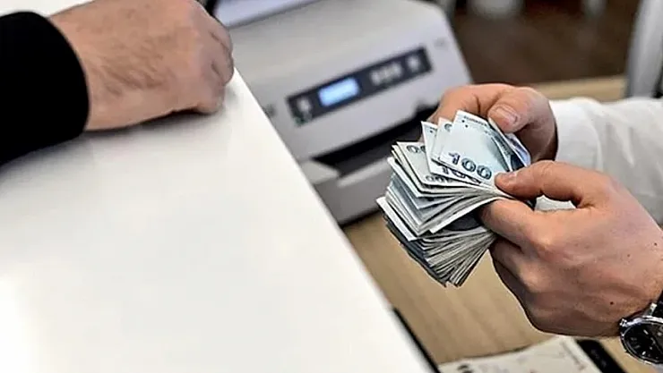 Faizler Artarken İhtiyaç Kredileri Neden Büyüyor?