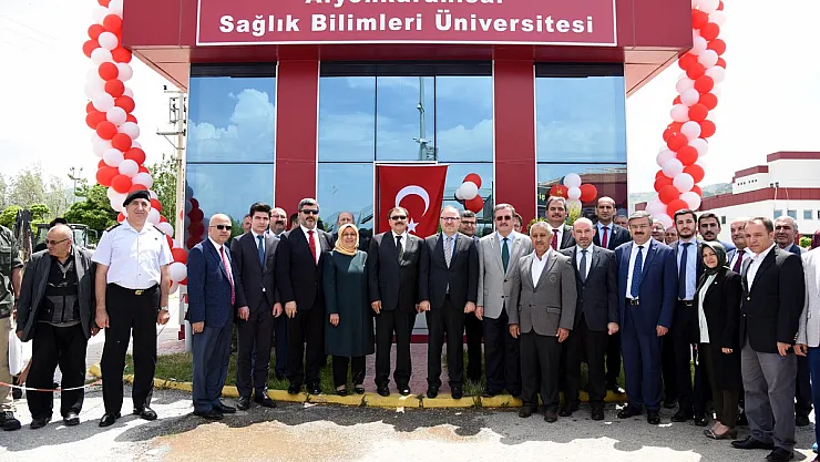 Afyonkarahisar Sağlık Bilimleri Üniversitesi'nde Büyük Değişiklik: Eğitim ve Sınav Yönetmeliği Güncellendi