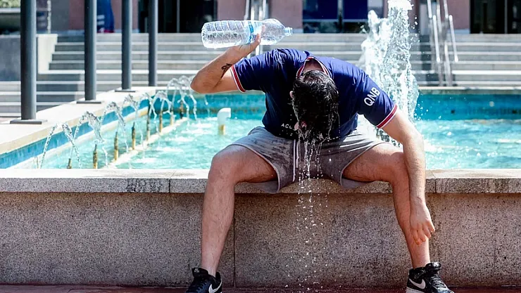 Bakanlık saat vererek uyarı yaptı! Zorunlu olmadıkça dışarı çıkmayın