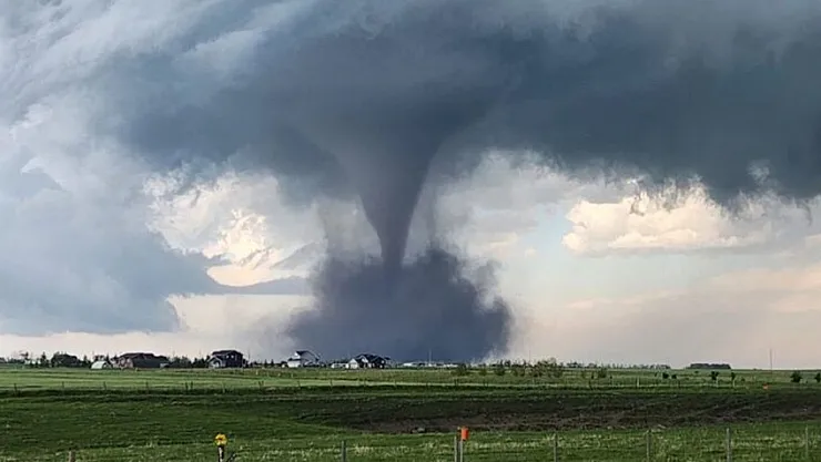 Hortum felaketi yaşandı! Çok sayıda kişi hayatını kaybetti