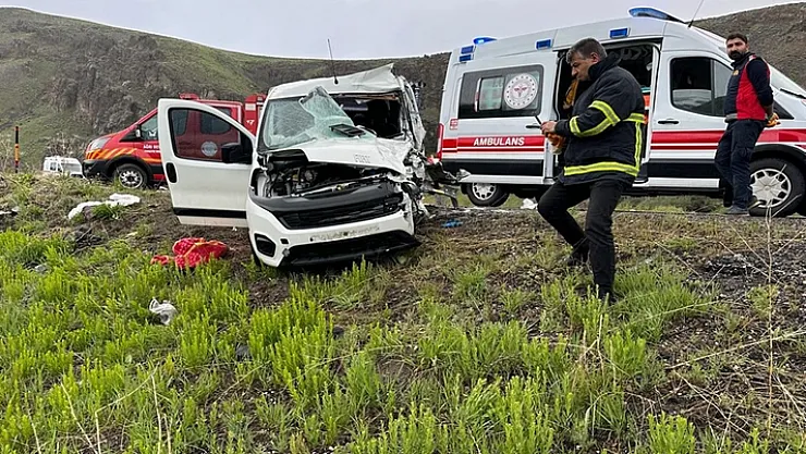 Bu sabah korkunç kaza oldu: Yolda can pazarı kuruldu! Ölüler ve yaralılar var