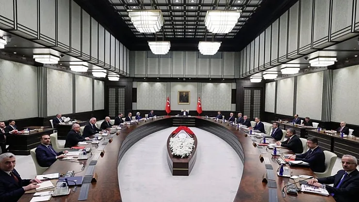 Son dakika Cumhurbaşkanı Erdoğan düğmeye bastı! Kabinede o bakanlar değişecek