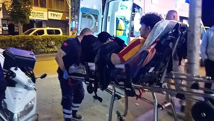 Derbi Sonrası Çıkan Kavgada İki Genç Bıçaklandı