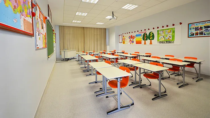 İlkokul, ortaokul ve lise öğrencileri dikkat! Yaz tatili uzuyor: Saat 15:00'da açıklandı