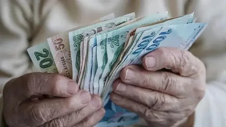 Emeklilere Büyük Müjde: Yeni Banka ve Kredi Kartı İndirimleriyle Yaşamınızı Kolaylaştırın!