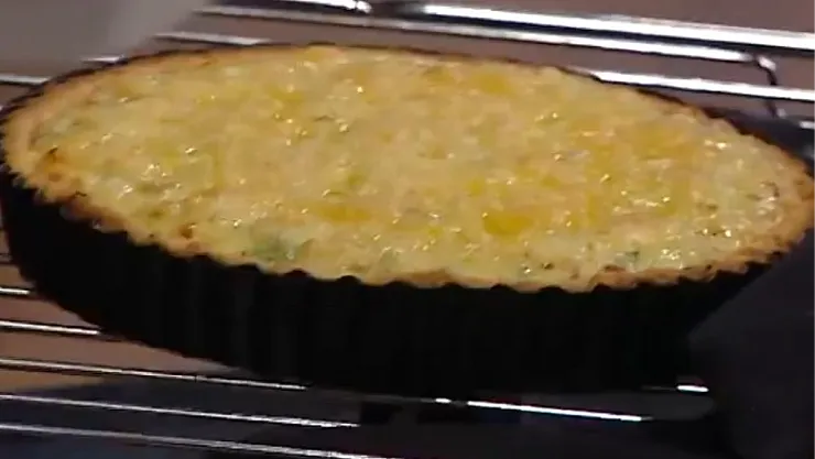 En güzel Kiş Loren tarifi! Quiche Lorraine tarifi nasıl yapılır? MasterChef Kiş Loren tarifi!