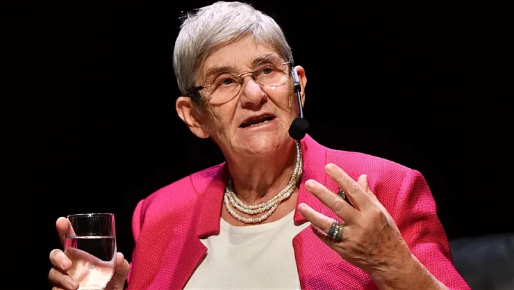 2025 Felaket Yılı Olacak! Canan Karatay'dan Kritik Uyarı: 'Hazırlığınızı Yapın, Sadece Bunu Yapan Kurtulacak'