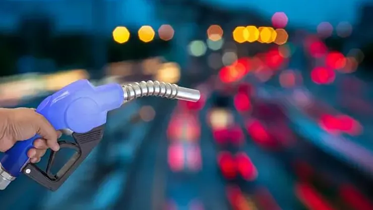 Benzin Fiyatlarında Milyonlarca Araç Sahibine Nefes Aldıracak Büyük İndirim!