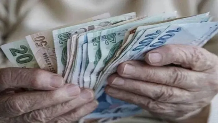 2025'te erken emeklilik kapıları ardına kadar açıldı! 3600, 4500 ve 5400 prim günüyle kimler emekli olabilir?