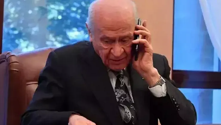 Bahçeli'den Sürpriz Görüşme Şoku! İmralı Heyetindeki İsimle Telefonla Görüştü!