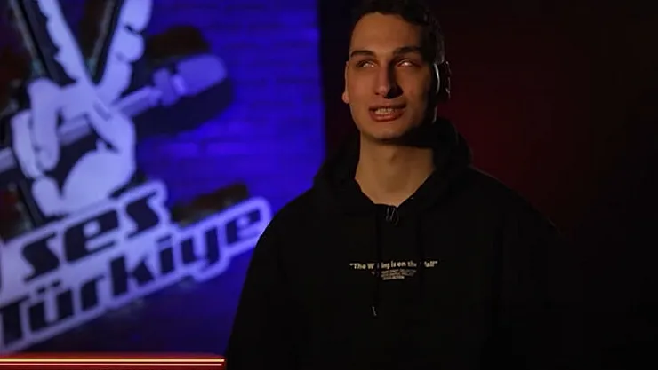 O Ses Türkiye'de Fırtına Gibi Esti! Mert Özer'in Seçtiği Jüri Üyesi Olay Oldu!